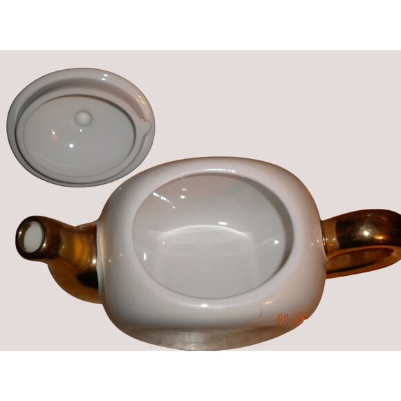 Thomas Kinkade Home Is Where The Heart Is Ceramic Teapot w/ Gold Color Accents - Picture 4 of 5